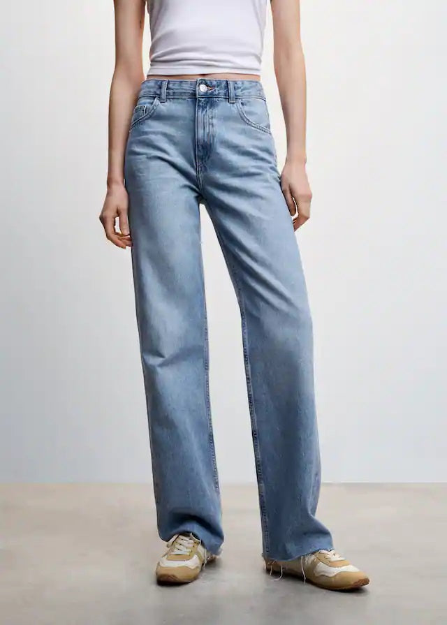 Wide-leg  jeans
