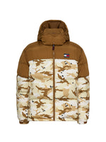 Μπουφάν puffer με camo print