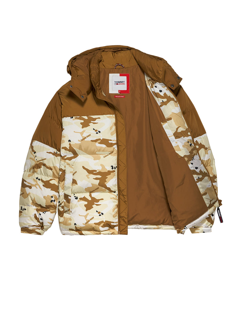 Μπουφάν puffer με camo print