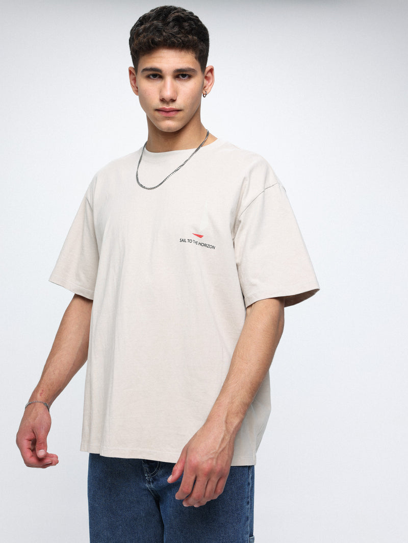 Oversized t-shirt με τύπμα στην πλάτη